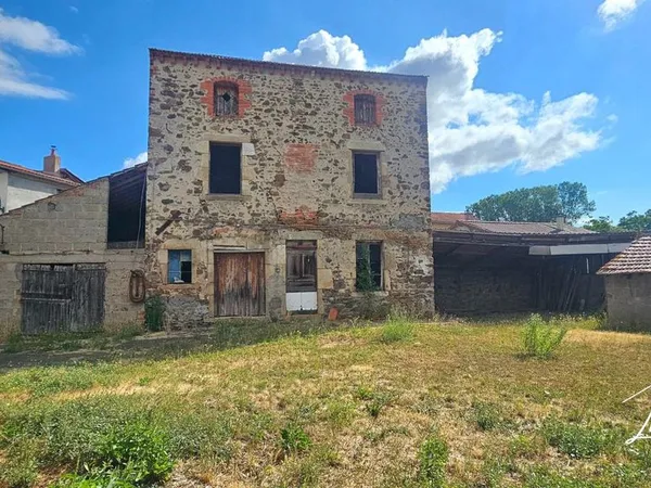 Local 6 pièces 120 m²