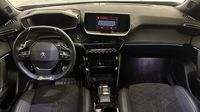 Peugeot 2008 1.2 PureTech 130ch S&S GT EAT8 — photo 11
