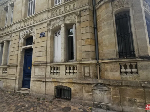 Local commercial cours du Médoc - bordeaux