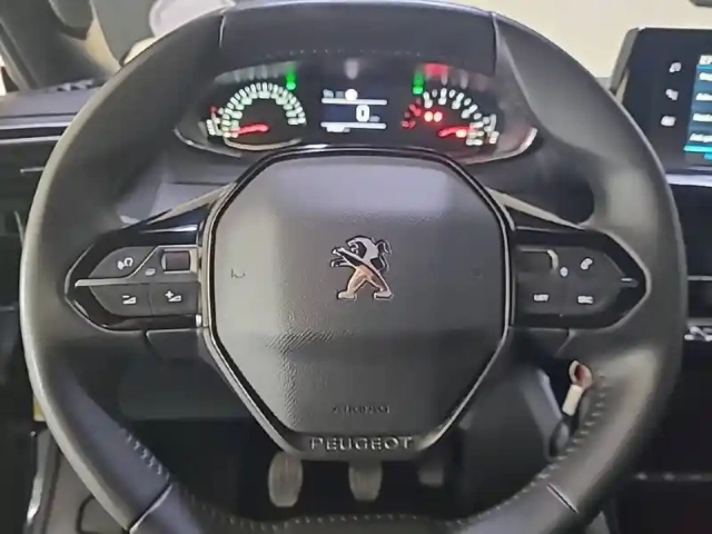 Peugeot 2008 puretech 100 s&amp;s bvm6 — photo 29