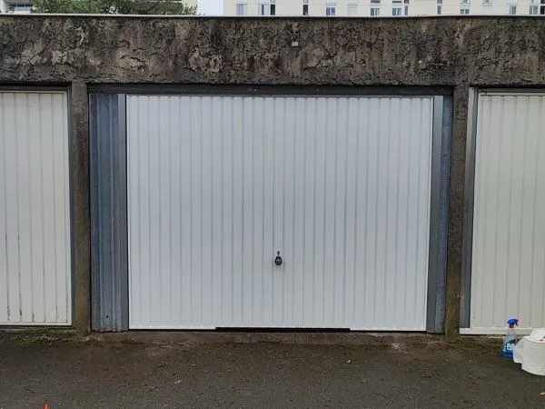 Garage porte neuve Parc Capeyron Merignac