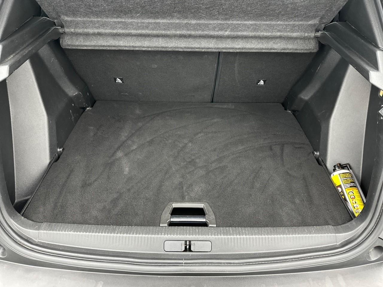 Peugeot 2008 puretech 130 s&s eat8 gt pack — photo 6