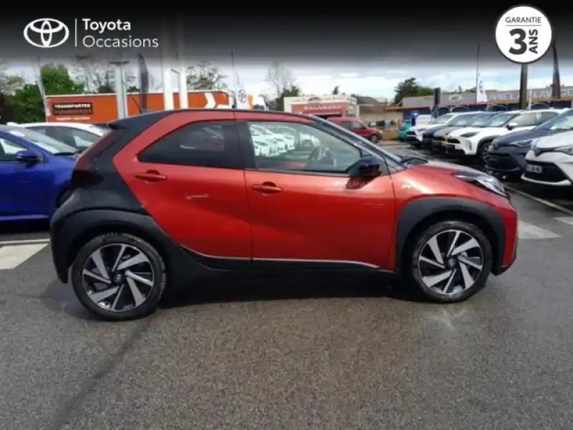 Toyota Aygo X 1.0 vvt-i 72ch collection s-cvt — photo 8