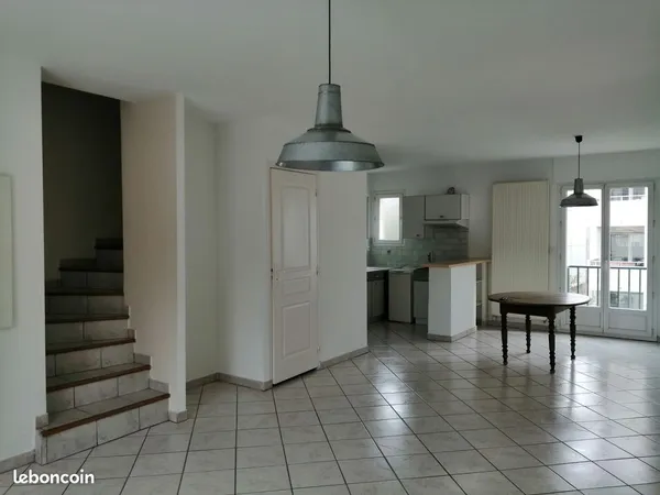 Beau F4 en duplex de 82 m² avec garage et cave