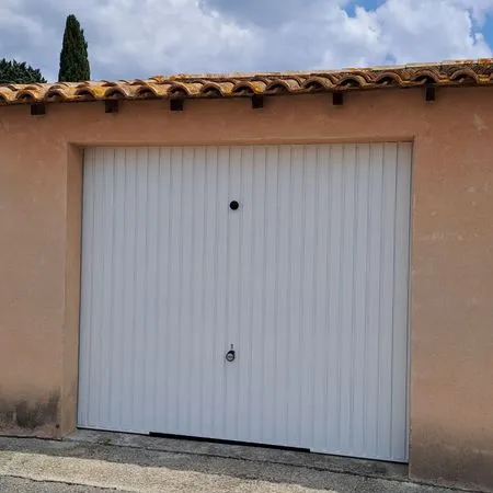 Garage fermé dans copropriété luynes