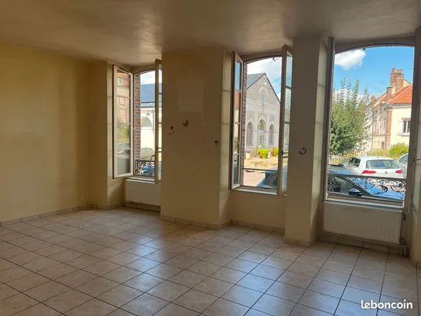 Appartement 3 pièces en rez-de-chaussée - Coeur de village de Brienon-sur-Armançon