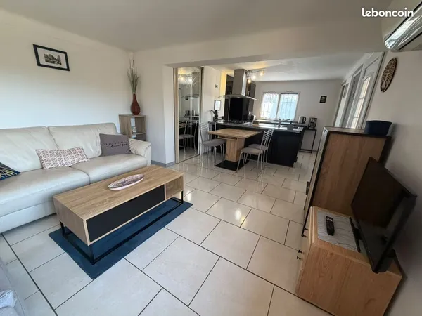 À louer - T3 duplex meublé de 55,53 m² - Grasse Sainte-Anne - parking privé