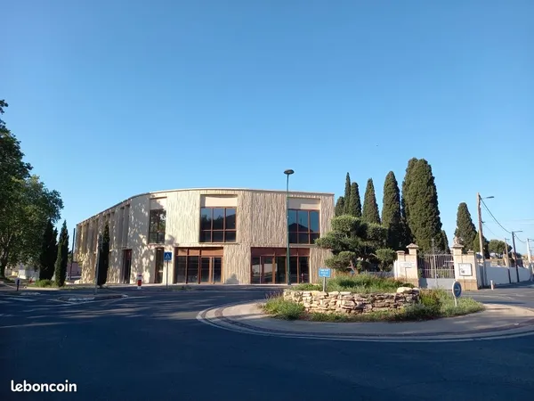 Local professionnel neuf de 80.16 m2
