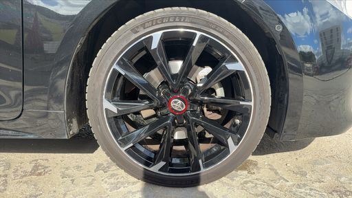Toyota Corolla Touring Sports 2.0 VVT-i 180 Hybrid CVT - GR Sport – 2022 – 120154 km – Hybride essence – Boîte Automatique — photo 27