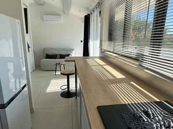 Studio 1 pièce 17 m²