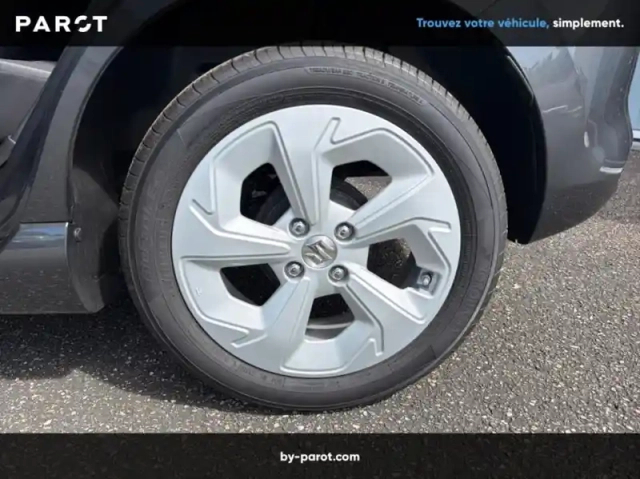 Suzuki Swift nouveau 1.2 dualjet hybrid avantage — photo 14