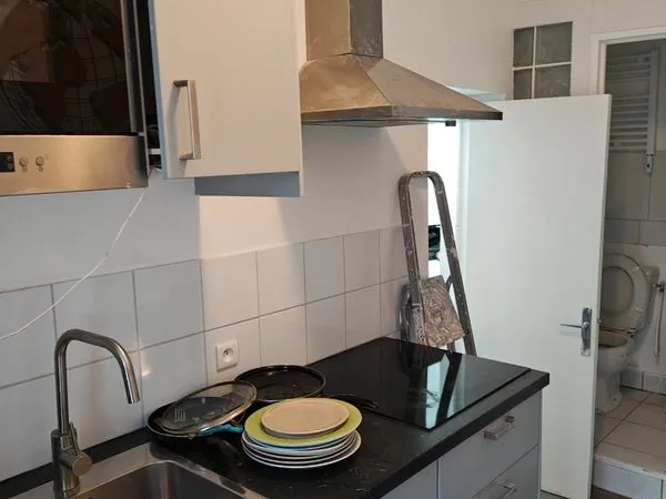 Studio meublé T1 -RDC - RER / BUS - Choisy Le Roi quartier Gondoles