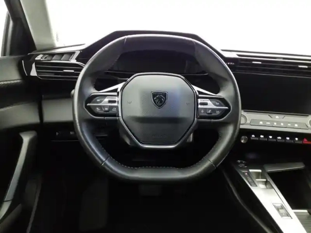 Peugeot 308 sw phev 180 e-eat8 active pack — photo 12