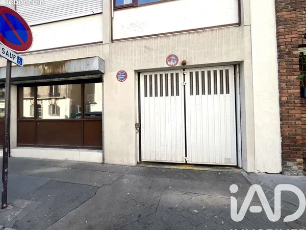 Parking/box 10 m² Paris