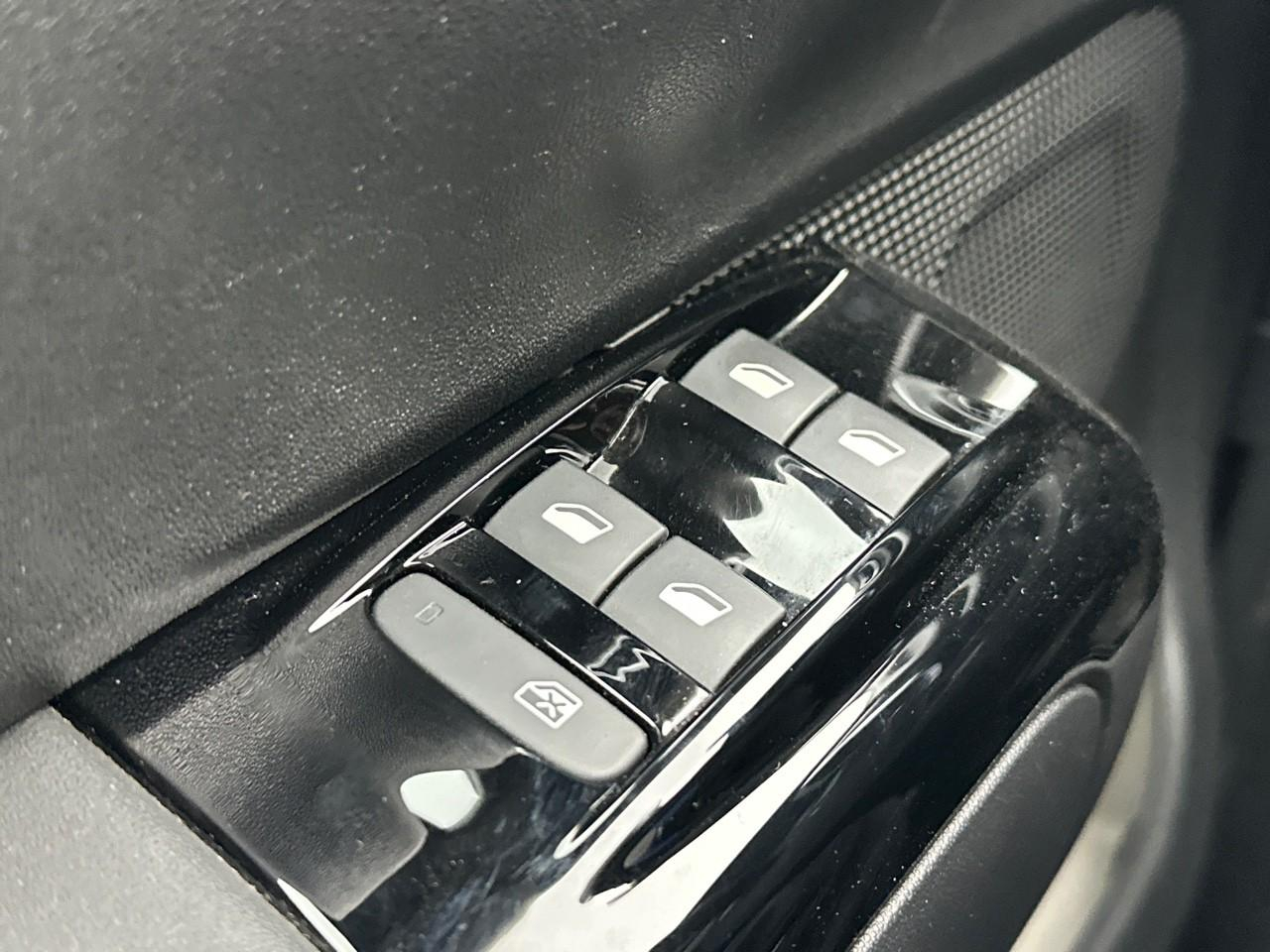 Citroën C3 puretech 83 s&s bvm5 shine pack — photo 15