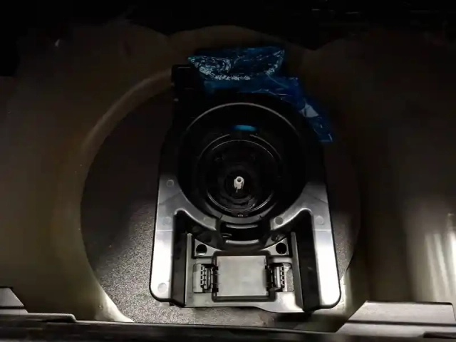 Peugeot 208 puretech 100 s&amp;s bvm6 — photo 10