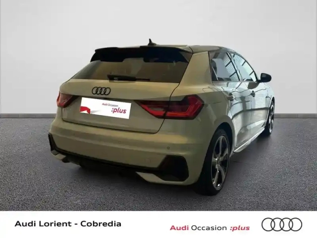 Audi A1 sportback 30 tfsi 116ch s line s tronic 7 — photo 4