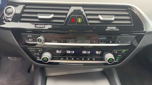 BMW Serie 5 530e iPerformance 252 Plug in Hybrid Steptronic8 - M Sport – 2020 – 115044 km – Hybride rechargeable – Boîte Automatique — photo 45