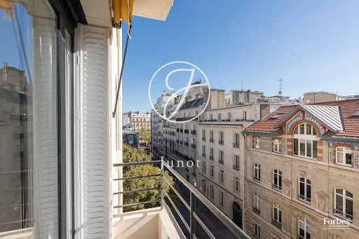 Appartement 4 pièces 90 m²