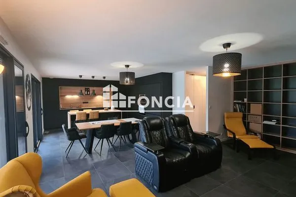 Maison 5 pièces 141 m²