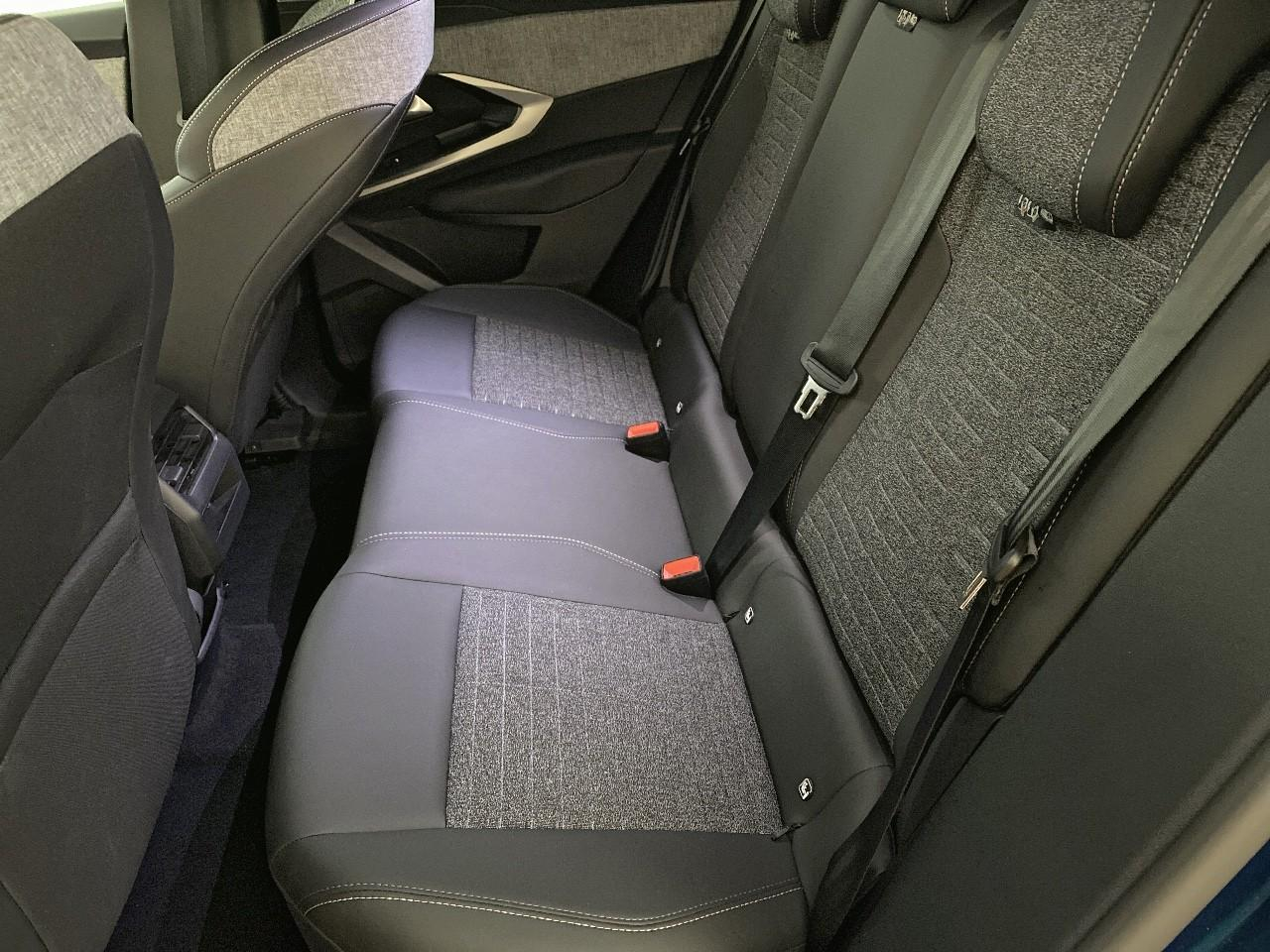 Peugeot 3008 electrique 210 ch 73 kwh allure — photo 10
