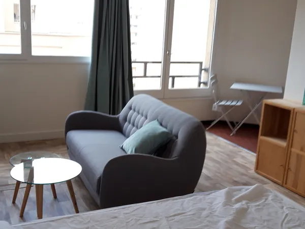 Loue studio 29 m² à Vanves (92)