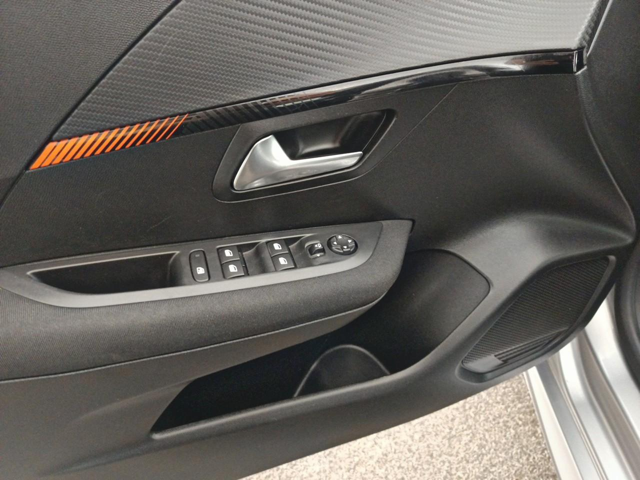 Peugeot 208 puretech 75 s&s bvm5 active pack — photo 20