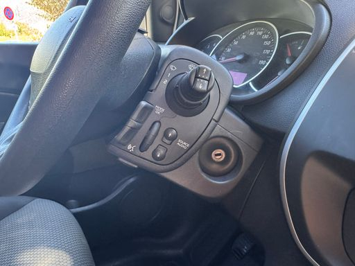 Renault Kangoo Express 1.5 dCi 115 - Grand Confort – 2021 – 47565 km – Diesel – Boîte Manuelle — photo 2