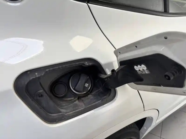 Bmw X2 sdrive 18i 136 ch dkg7 — photo 22