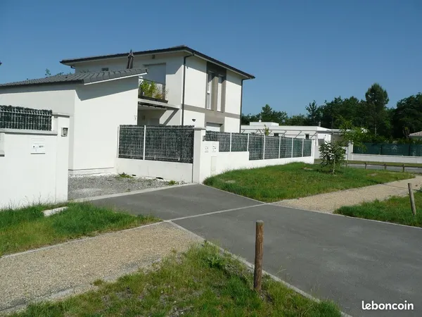 A louer Appt T2 meublé