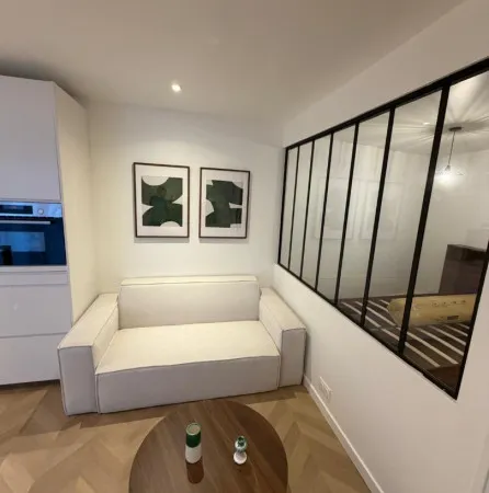 Appartement rénové 2 pièces 31 m²