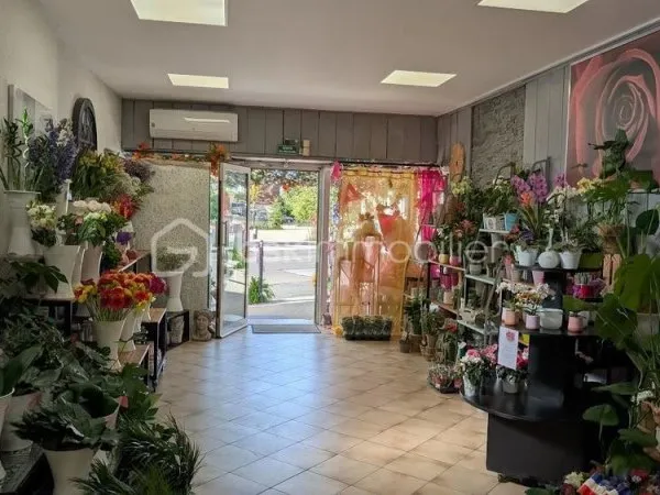 FONDS DE COMMERCE FLEURISTE EMPLACEMENT N°1