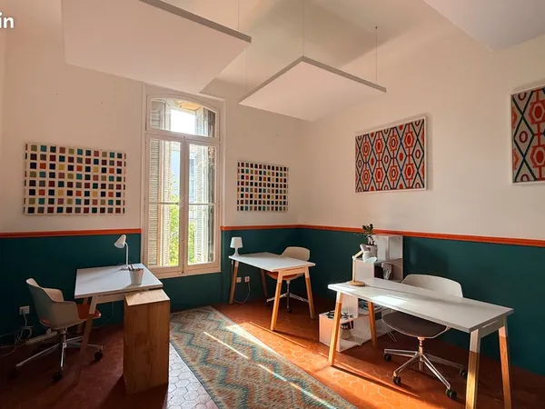 Bureau privatif de 30 m² à louer - Centre-ville de Hyères