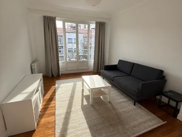 Grand T2 meublé quartier Île verte