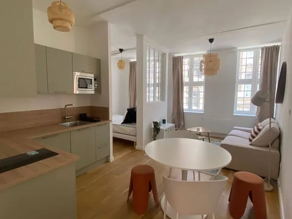 Studio 1 pièce 30 m²