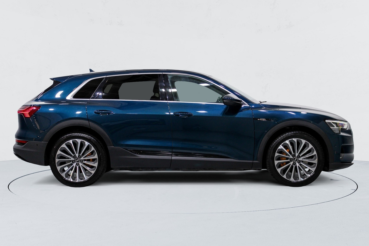 Audi e-tron — photo 6