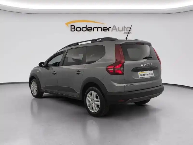 Dacia Jogger tce 110 7 places — photo 12