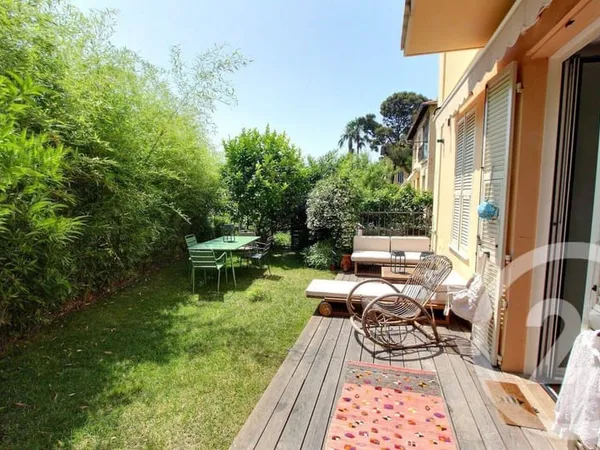 Appartement 5 pièces 105 m²