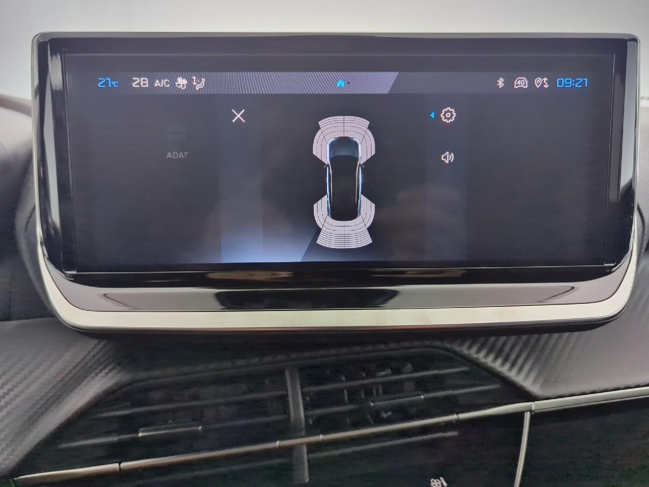Peugeot 2008 hybrid 145 ch e-dcs6 allure — photo 17