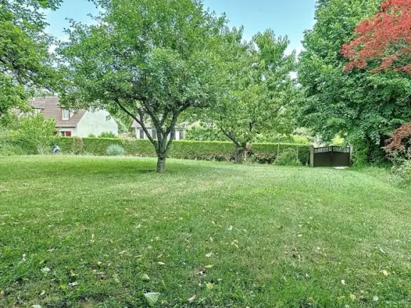 Terrain 545 m²