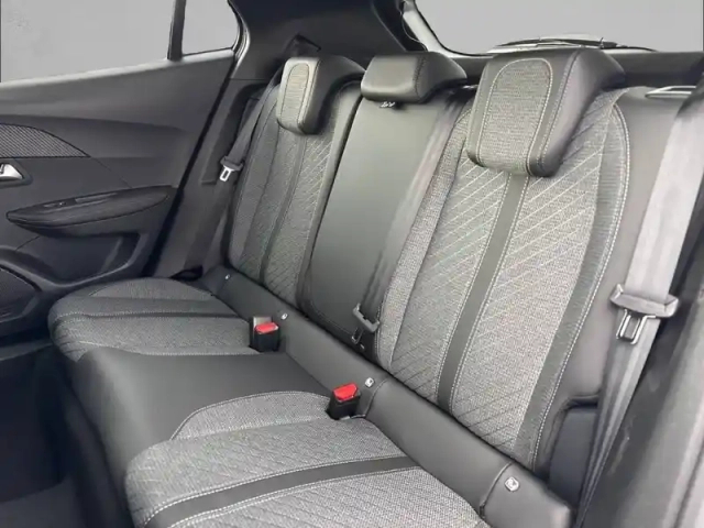 Peugeot 2008 electrique 54 kwh 156 ch — photo 56