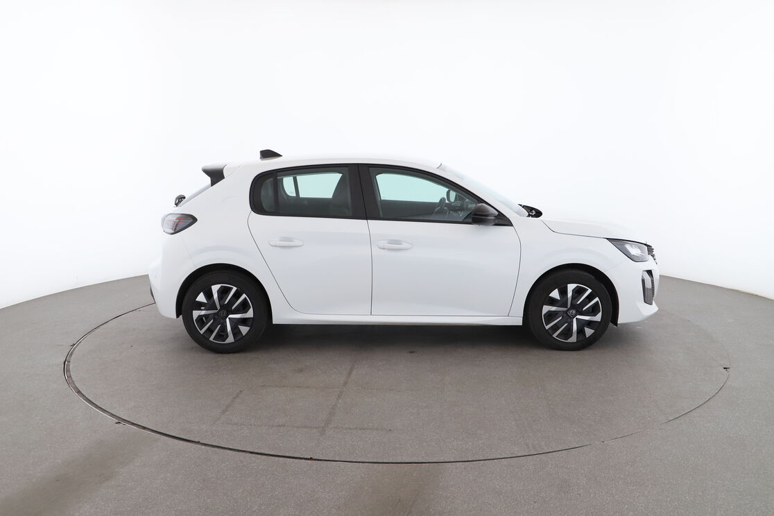 Peugeot 208 1.2 Hybrid Style e-DCS6 — photo 6