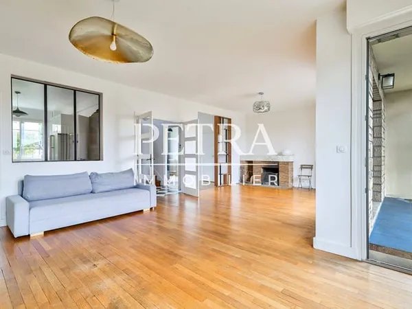 Maison 7 pièces 200 m²