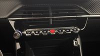 Peugeot 2008 1.2 PureTech 130ch S&S Style EAT8 — photo 26