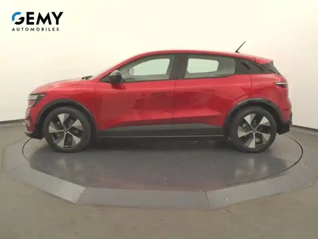 Renault Megane e-tech ev60 220 ch super charge — photo 19