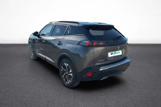 Peugeot 2008 puretech 130 s&amp;s eat8 — photo 4