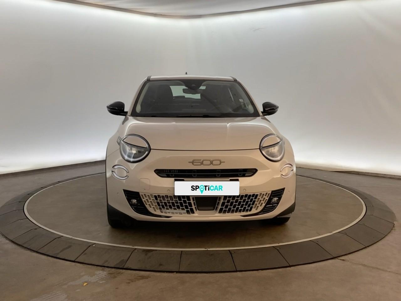 Fiat 600 t-gen 3 1.2 hybrid 145ch edct6 pop — photo 2