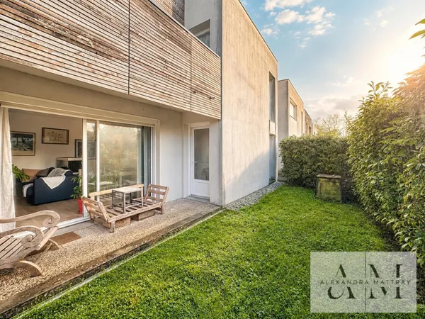 Appartement T3 avec jardin 40 M2 + 2 places de stationnement - MERIGNAC ARLAC
