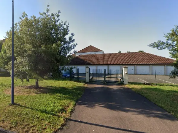 Garage et parking Location Chevigny-Saint-Sauveur 90€