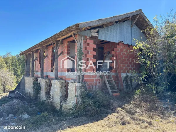Propriété 5 pièces 224 m²